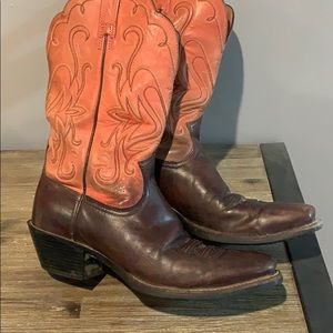 Women’s Ariat boots